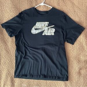 Nike Air Gold Diamond Graphic Tshirt Men’s XL
